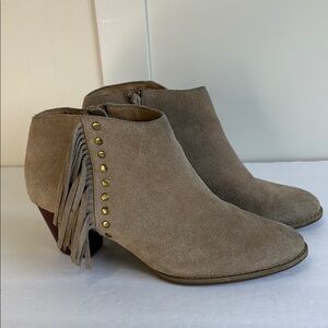 Vionic Faros Fringe Western Ankle Booties